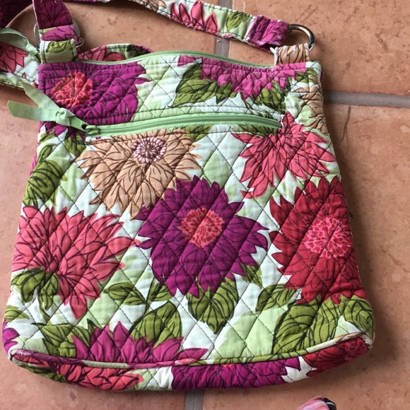 Vera bradley crossbody bag - Picture 7 of 10